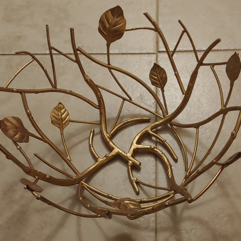 Goldtone branch and leaf  metal bowl